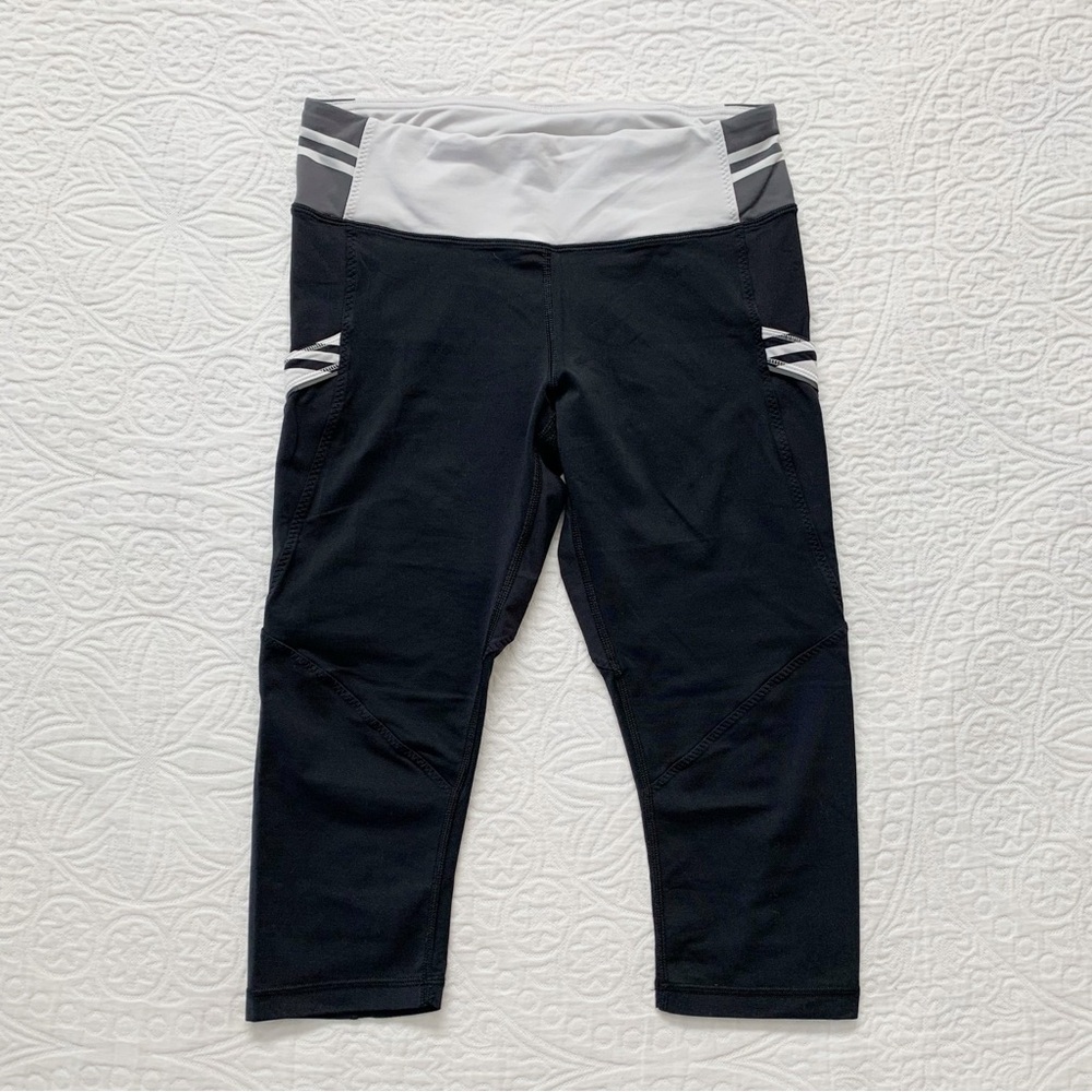 Lululemon Run‎ Mod Moves Crop Leggings, Black/White/Grey